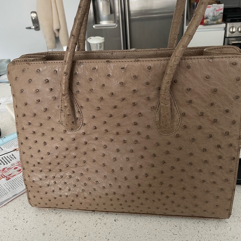 Genuine Ostrich Tote/Pocketbook, made in South Africa, perfect condition, taupe - Picture 4 of 4